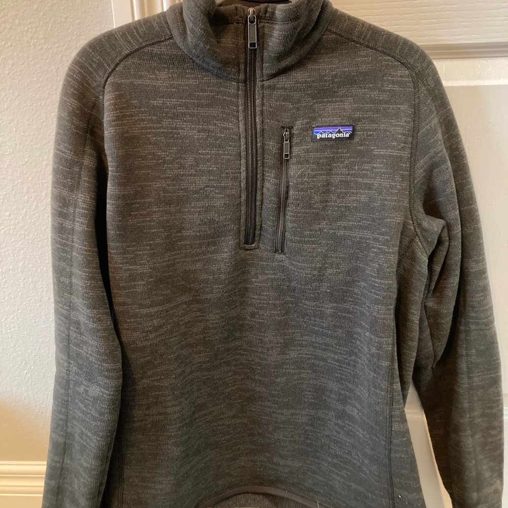 Patagonia quarter zip fleece